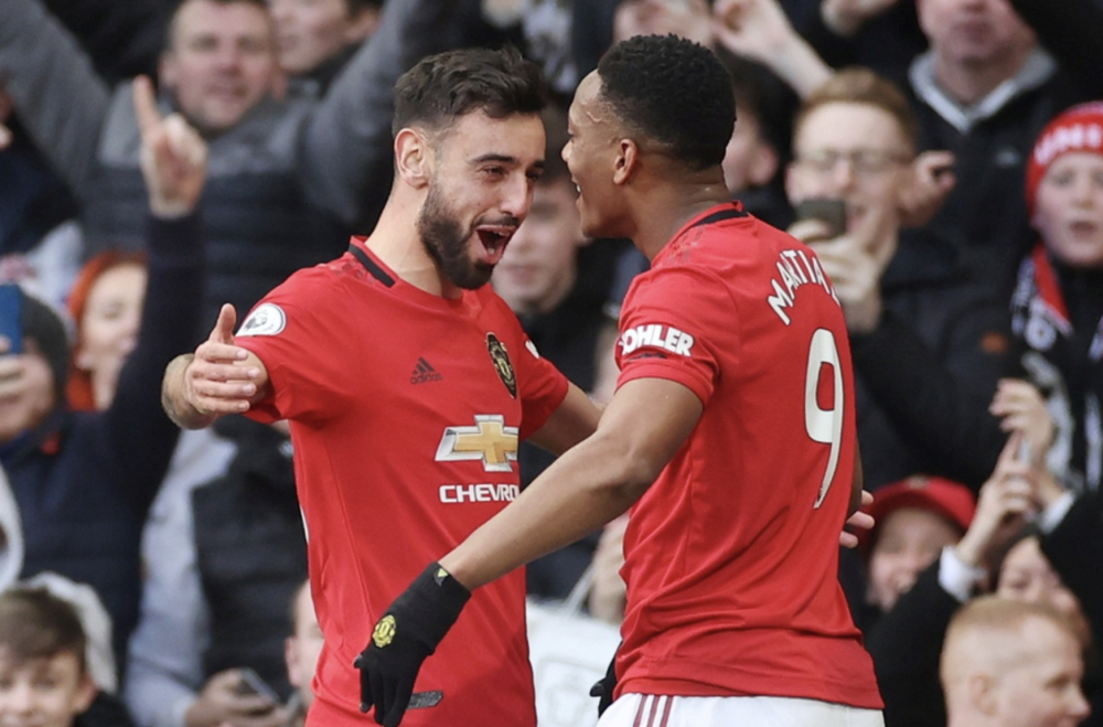  萨尔禁区外远射，沃特金斯读秒绝平，维拉憾平曼城